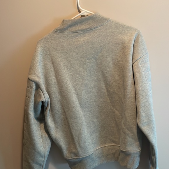 champion reverse weave crewneck!! - Picture 2 of 3